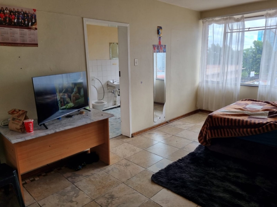 1 Bedroom Property for Sale in Bloemfontein Free State